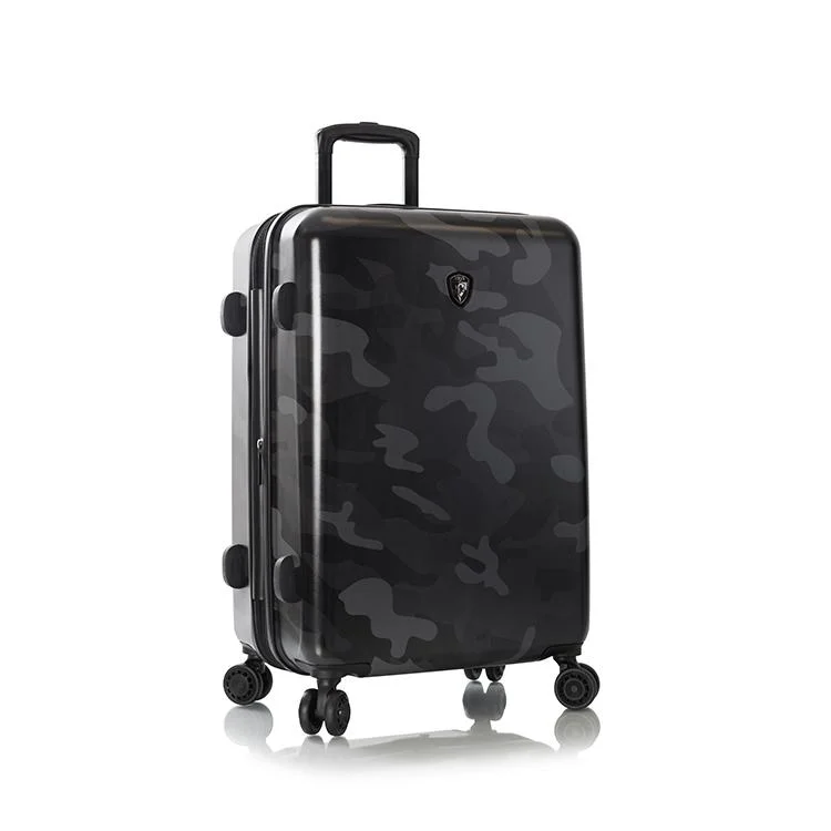 Travel Bag ID Card Holders in Clear Vinyl with LanyardsBlack Camo 26" Fashion Spinner™