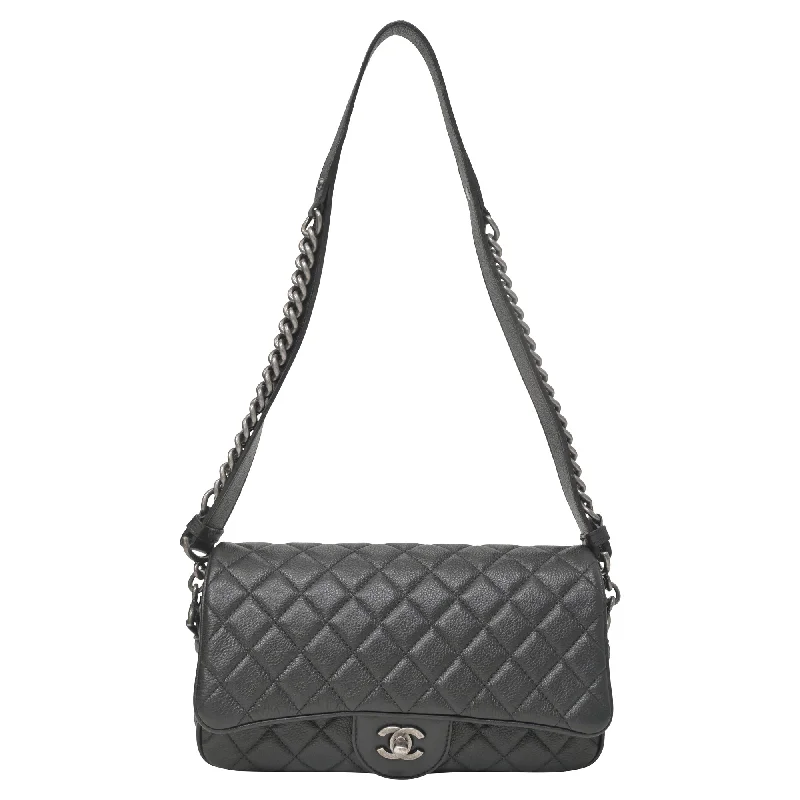 Pvc Shoulder Bag in Clear with Glitter for a Fun and Modern LookChanel Medium Casual Rock Flap Bag in Black Leather