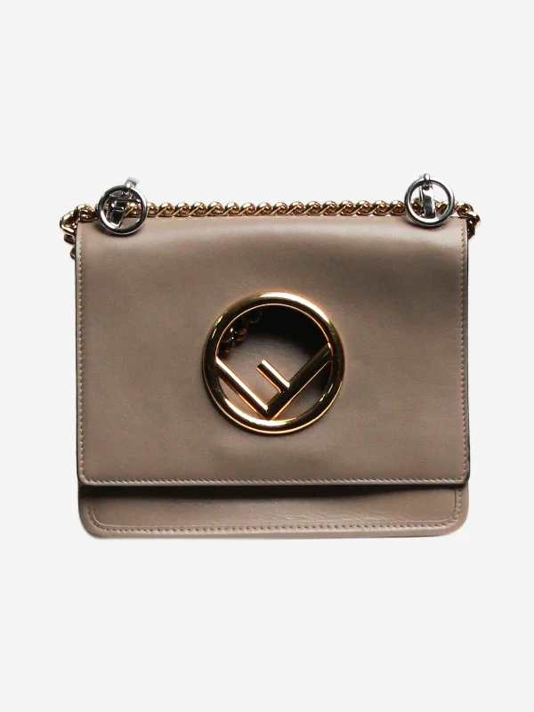 Metallic Shoulder Bag in Gold for Special OccasionsNeutral Kan I F leather chain shoulder bag